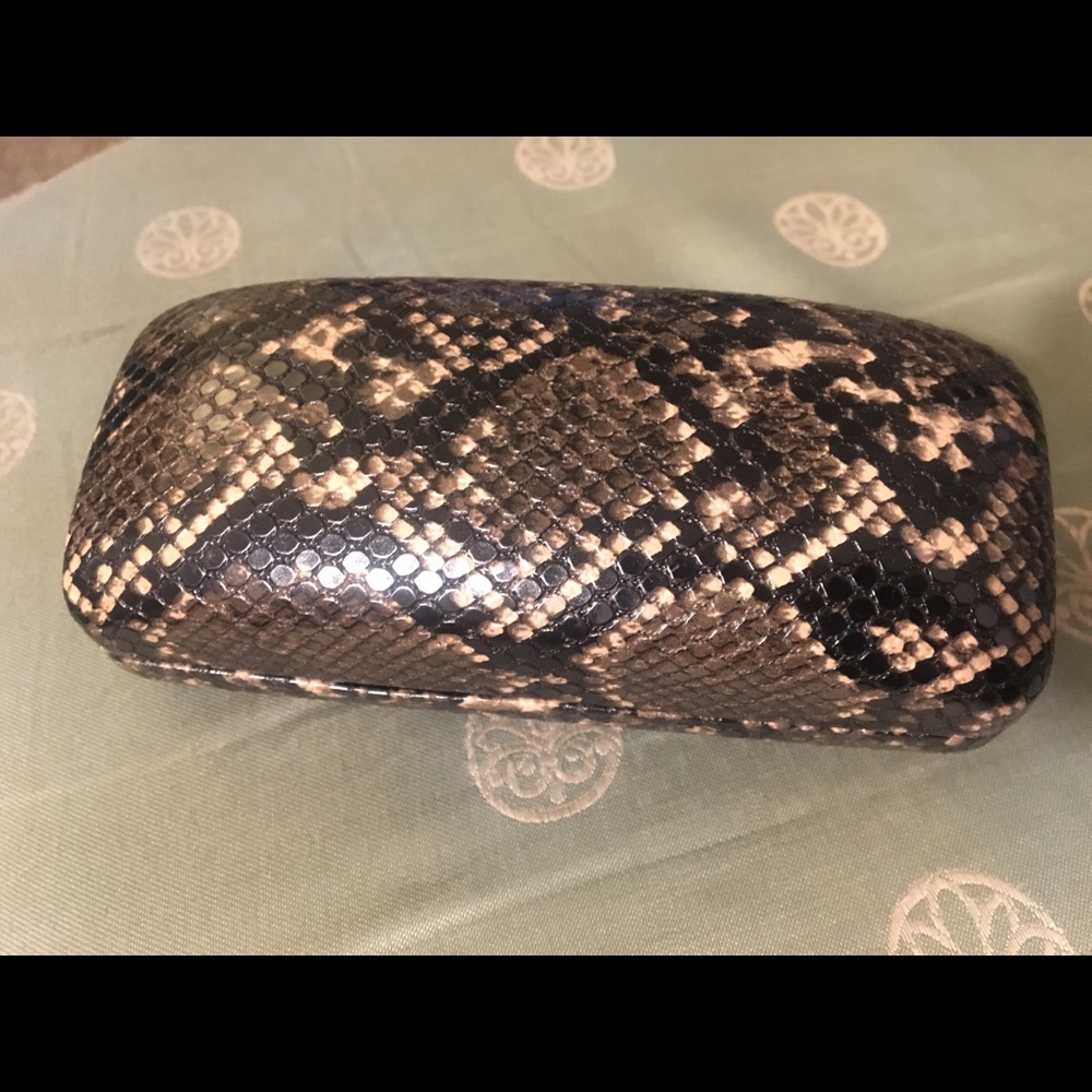 Snakeskin print Eyeglass case
